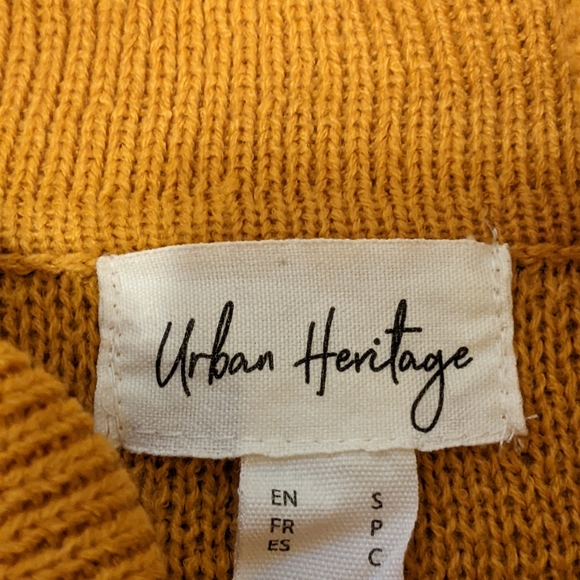 Top - Picture 2 of 4